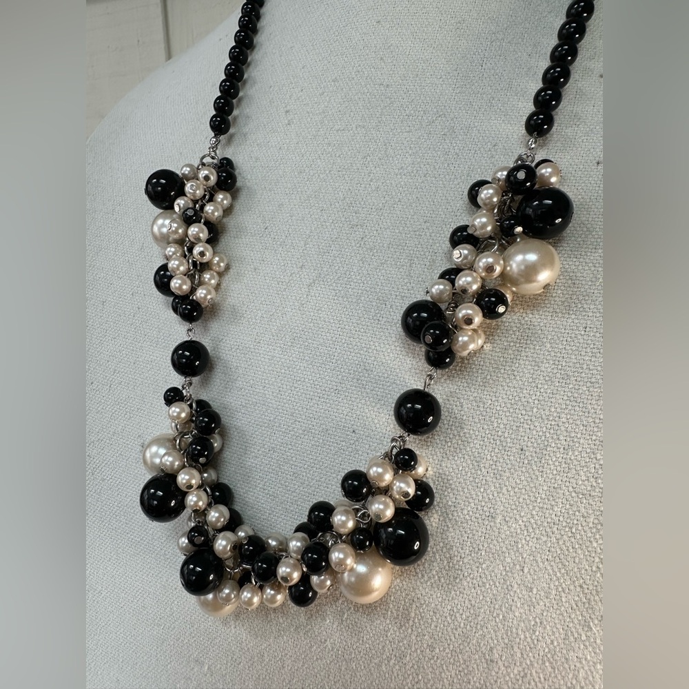 Black and pearl bead cluster necklace
